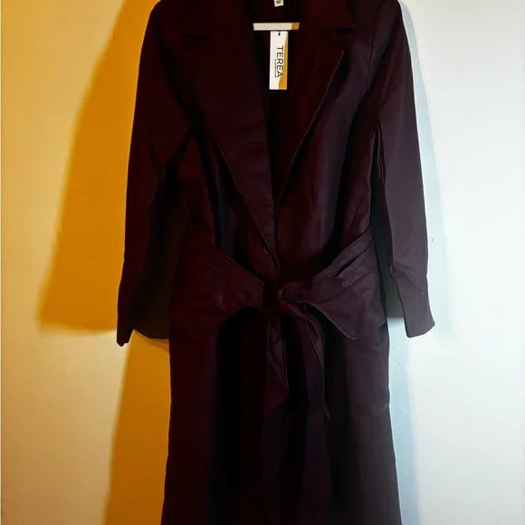 TEREA Elegant Burgundy Trench Coat NWT - Picture 6 of 9